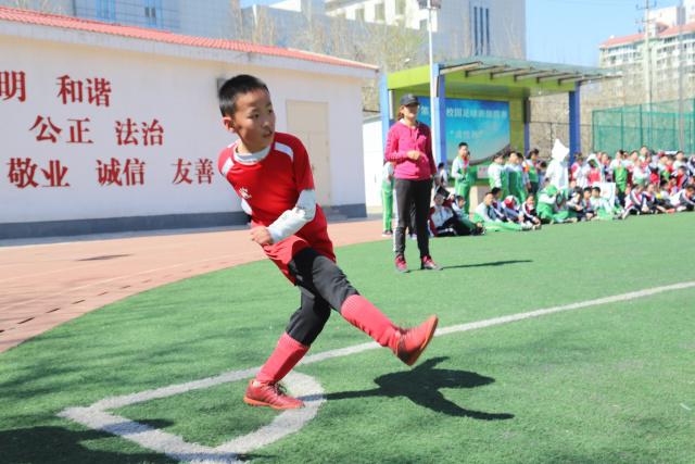 国足热身赛面对马尔代夫，适合锻炼年轻球员